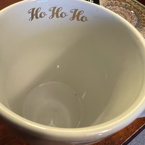 Home essentials - Picture 3 of 3